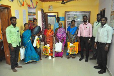 Distribution-of-food-packages-4-scaled
